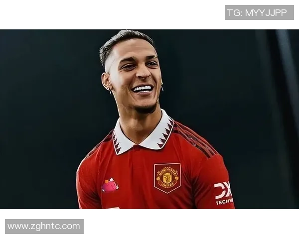 可爱足球球星瞬间集锦 萌态十足的运动员精彩瞬间回顾